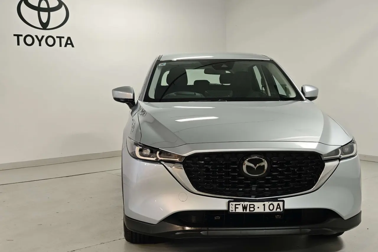 2023 Mazda CX-5 Gallery Image 2
