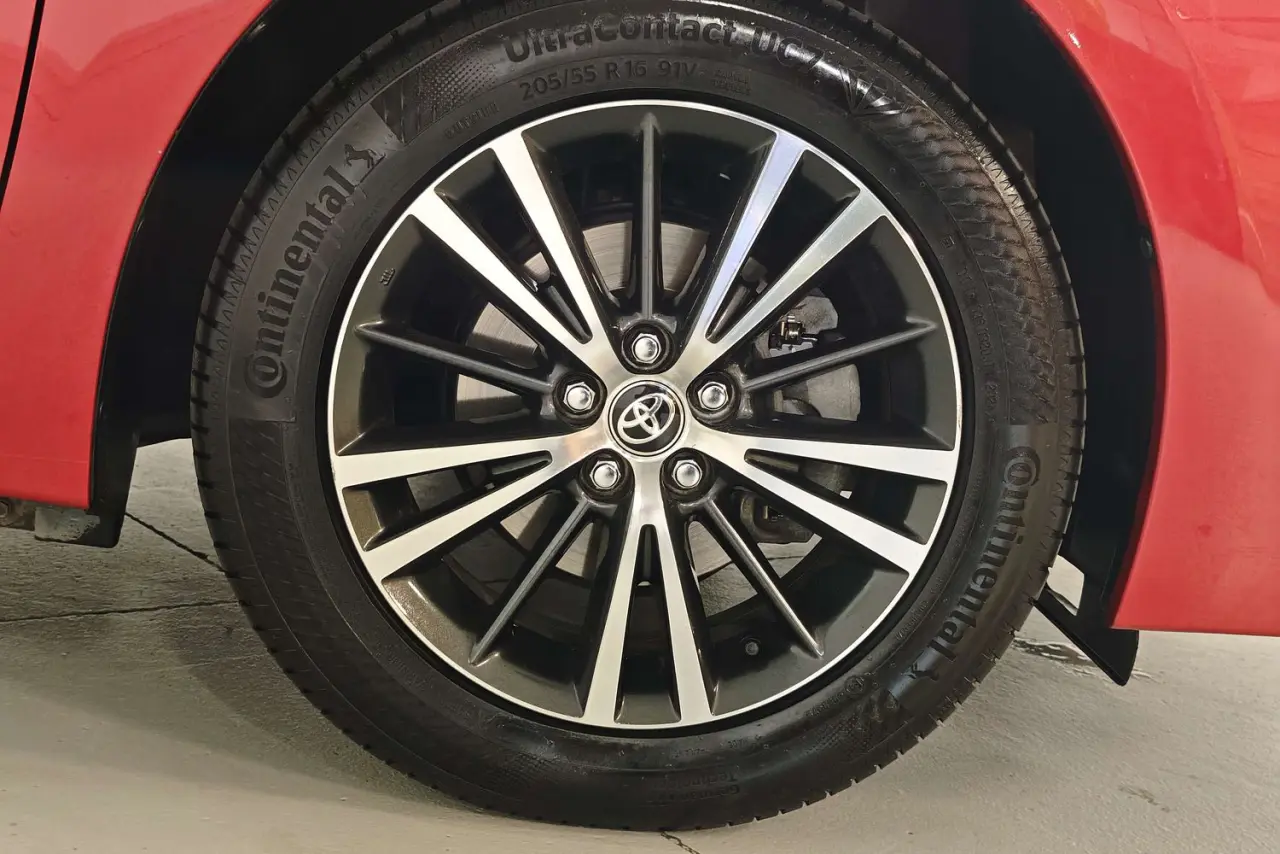 2017 Toyota Corolla Gallery Image 5