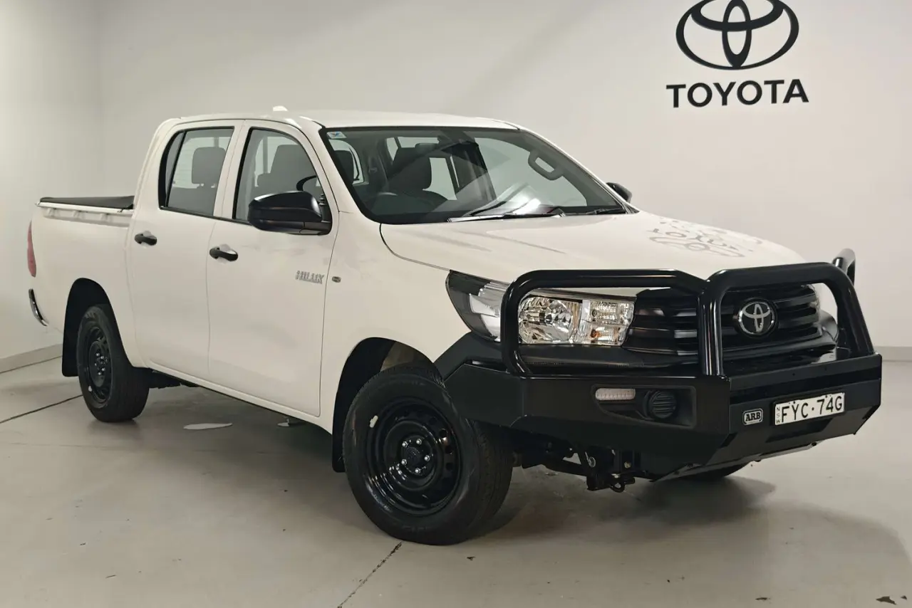 2022 Toyota Hilux Gallery Image 1