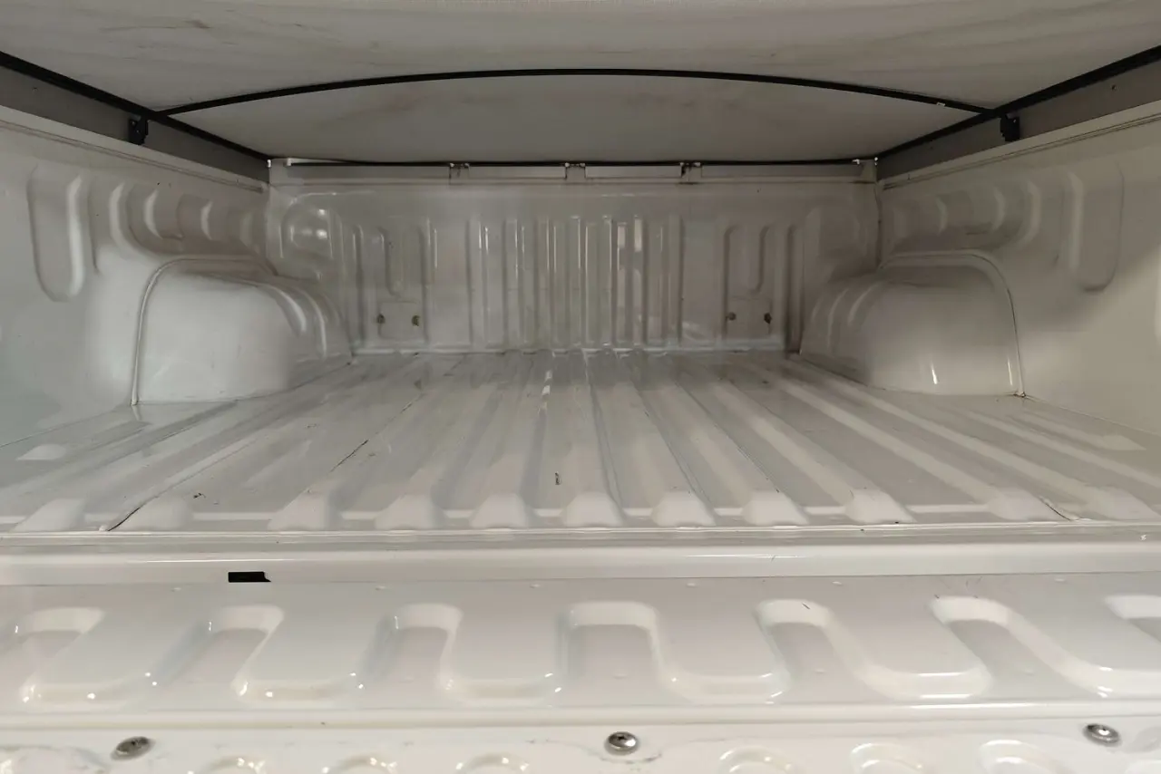 2022 Toyota Hilux Gallery Image 12