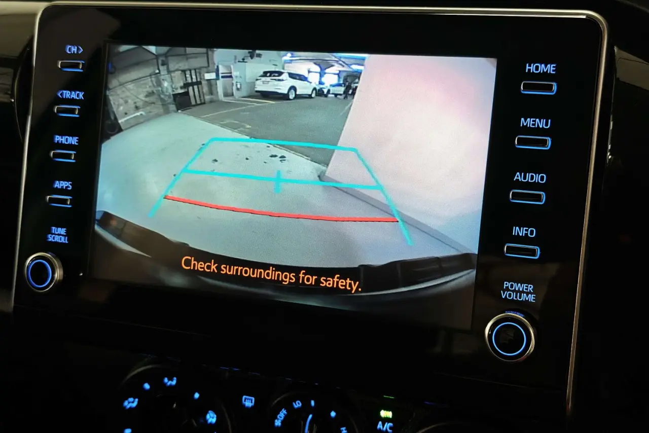 2022 Toyota Hilux Gallery Image 20