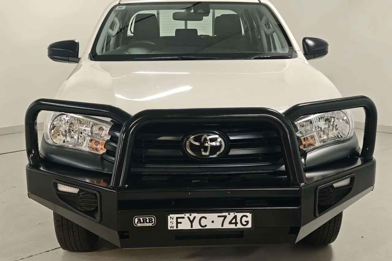 2022 Toyota Hilux Gallery Image 3