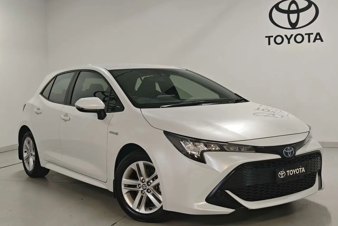 2021 Toyota Corolla Gallery Image 1