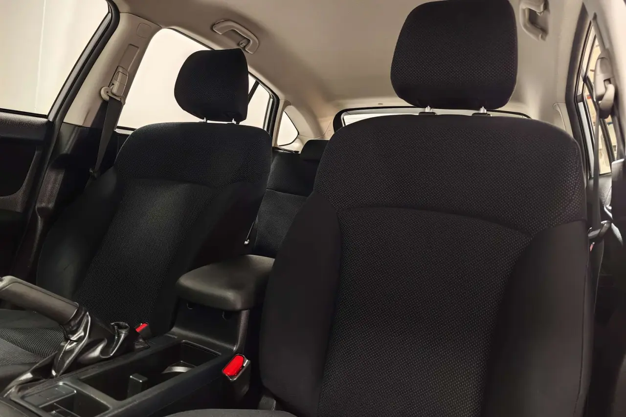 2014 Subaru XV Gallery Image 15