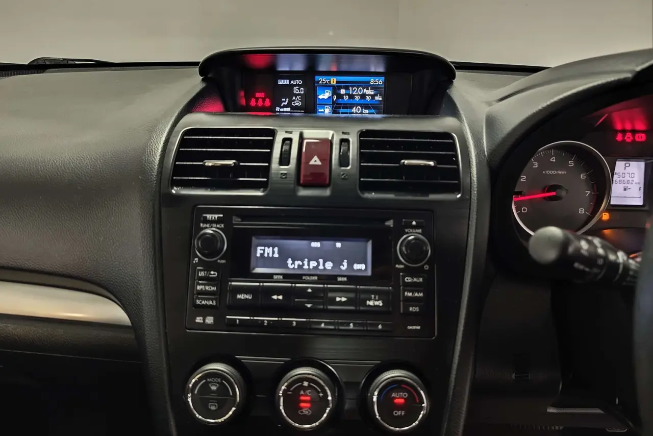 2014 Subaru XV Gallery Image 18