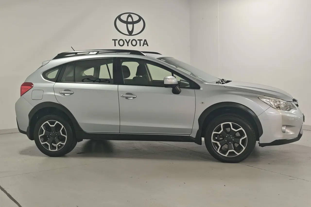 2014 Subaru XV Gallery Image 4