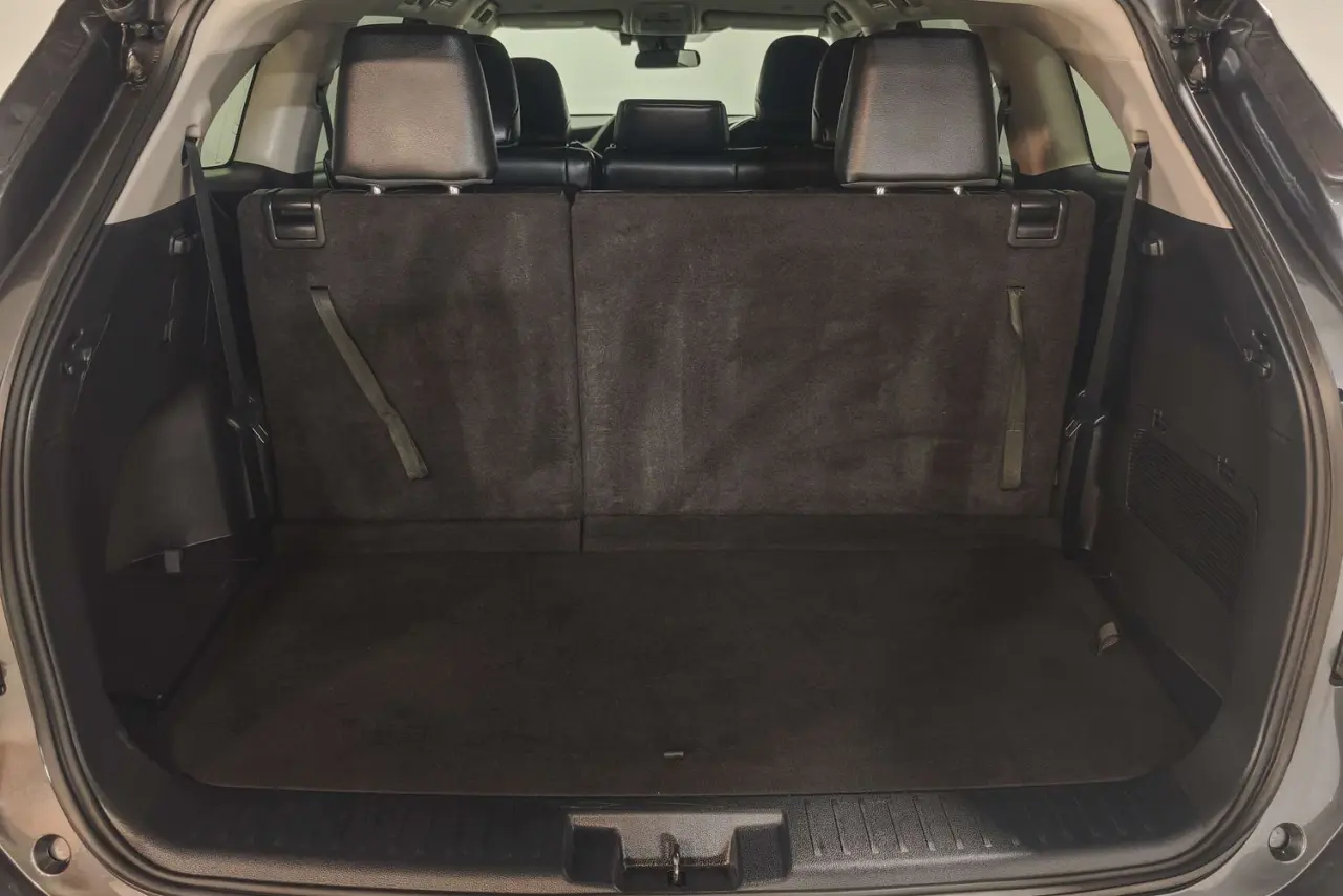 2023 Toyota Kluger Gallery Image 12