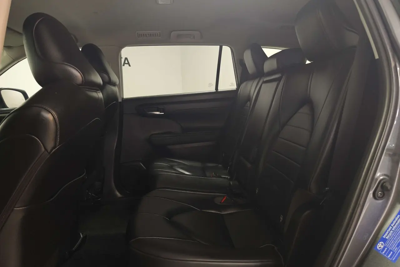 2023 Toyota Kluger Gallery Image 13