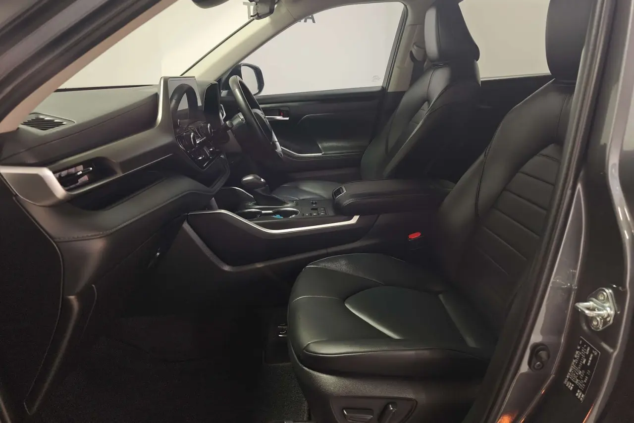 2023 Toyota Kluger Gallery Image 14