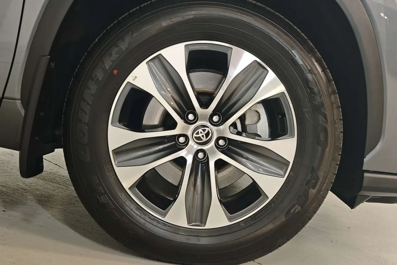 2023 Toyota Kluger Gallery Image 5