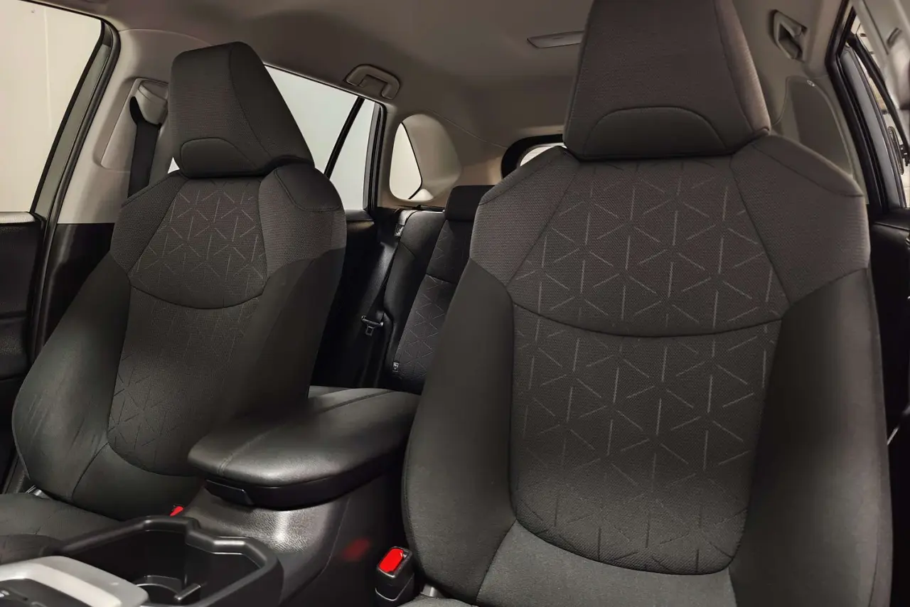 2023 Toyota RAV4 Gallery Image 15