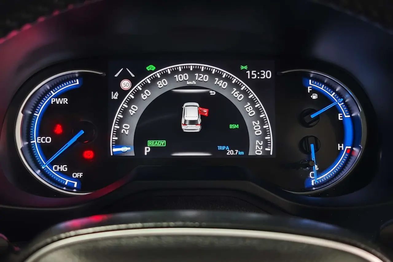 2023 Toyota RAV4 Gallery Image 17