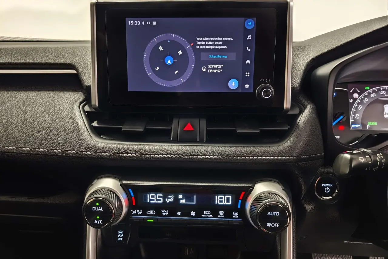 2023 Toyota RAV4 Gallery Image 18