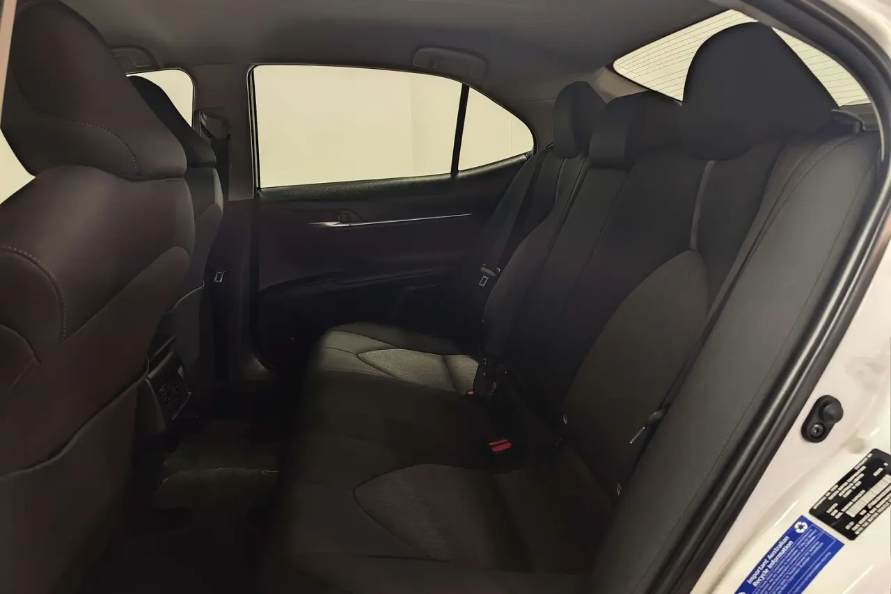 2021 Toyota Camry Gallery Image 13