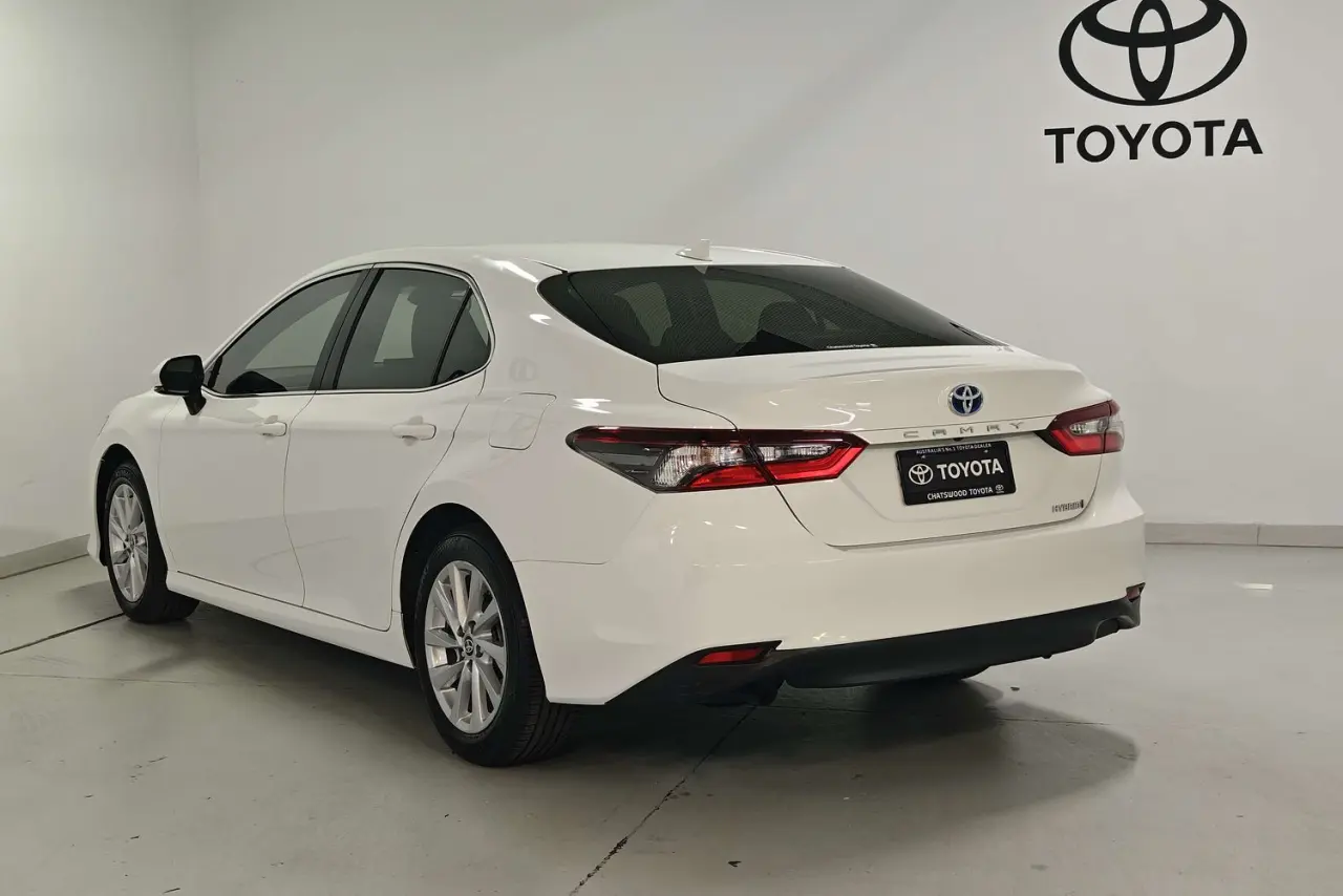 2021 Toyota Camry Gallery Image 6