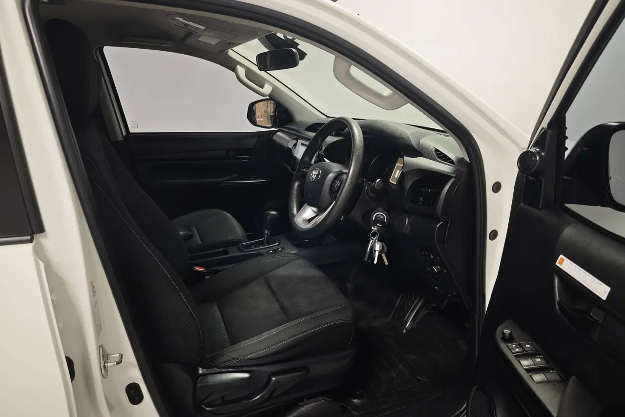 2019 Toyota Hilux Gallery Image 10