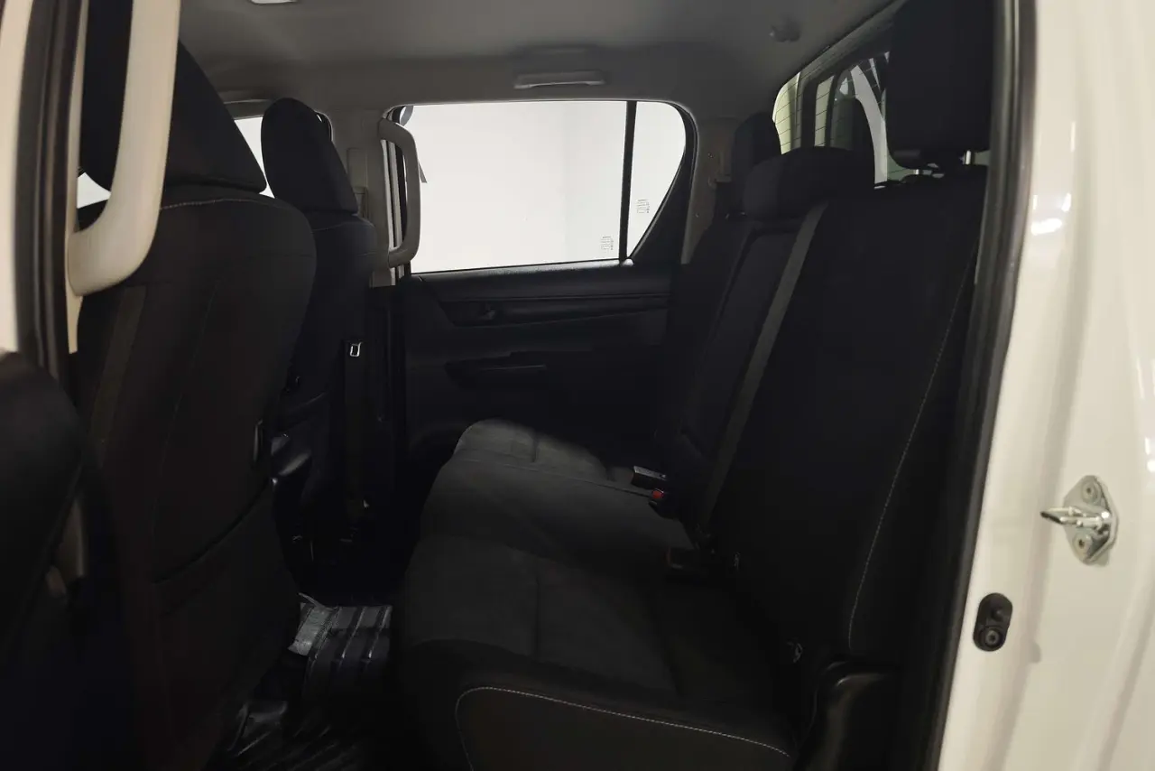 2019 Toyota Hilux Gallery Image 13