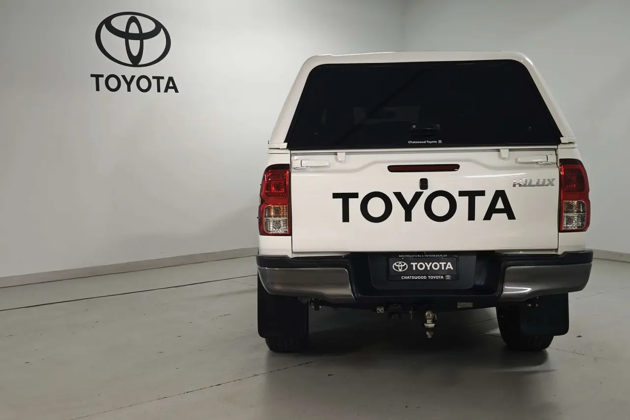 2019 Toyota Hilux Gallery Image 7