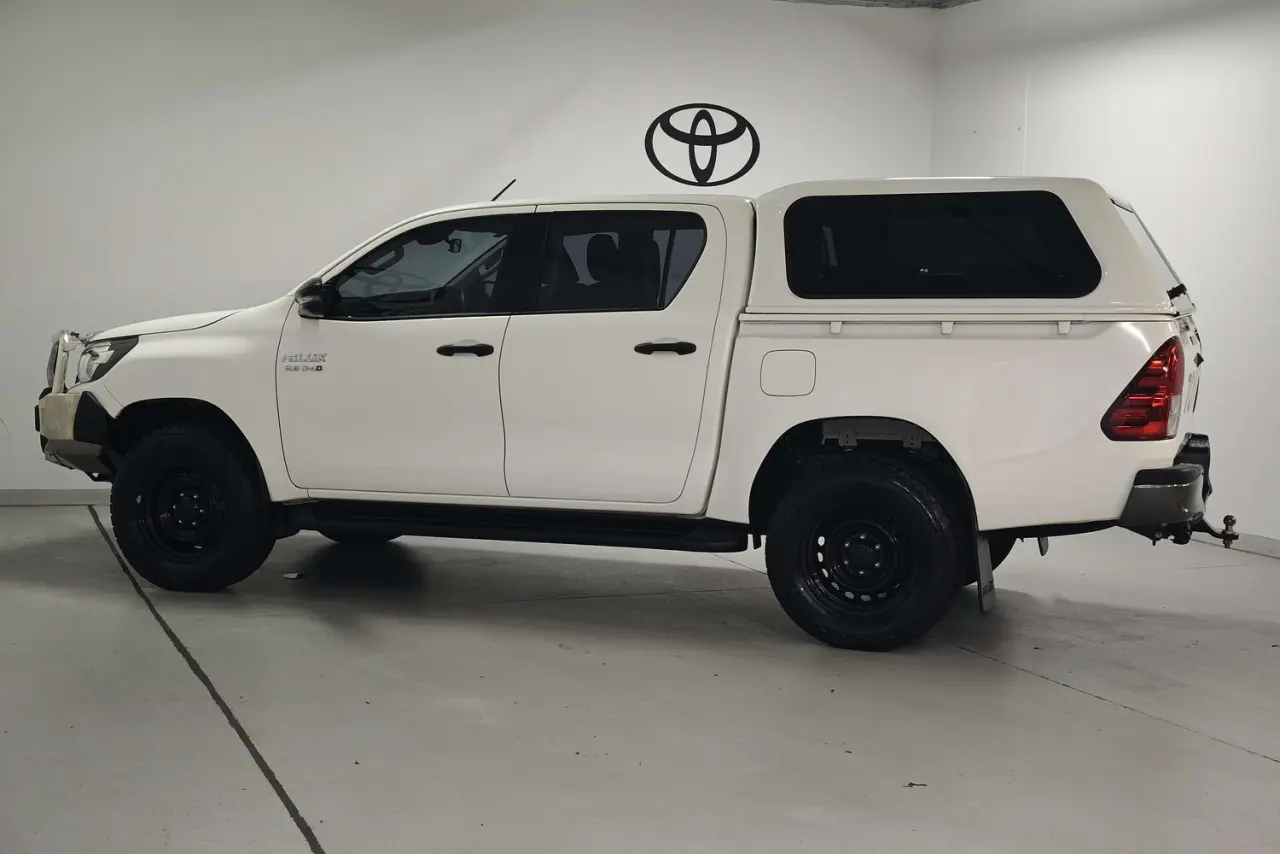2019 Toyota Hilux Gallery Image 9