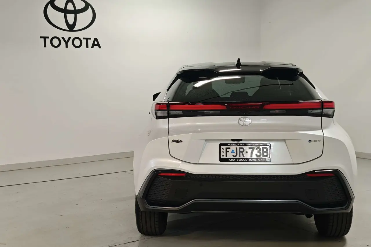 2024 Toyota C-HR Gallery Image 7