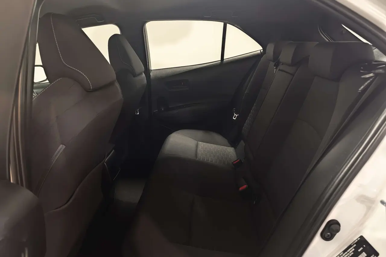 2021 Toyota Corolla Gallery Image 13