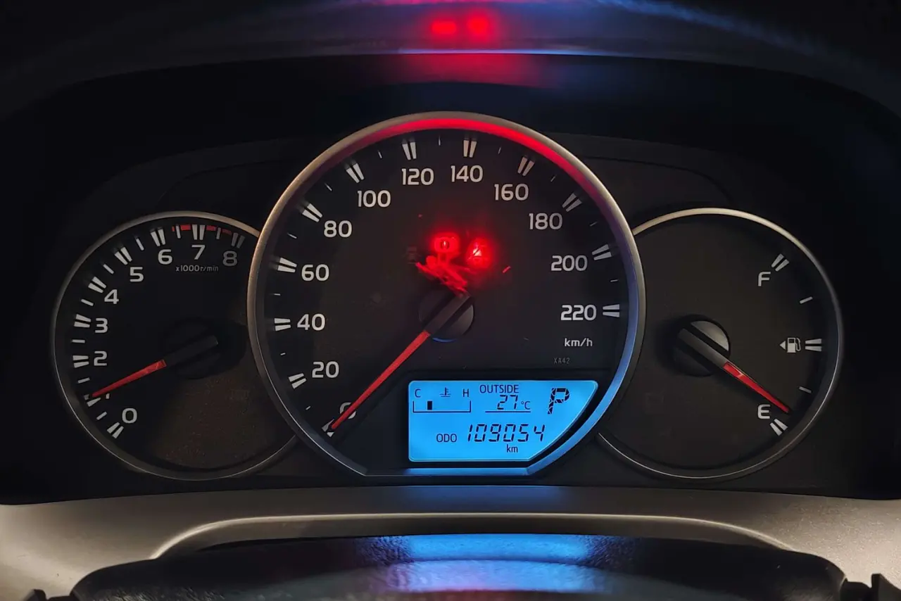 2017 Toyota RAV4 Gallery Image 17