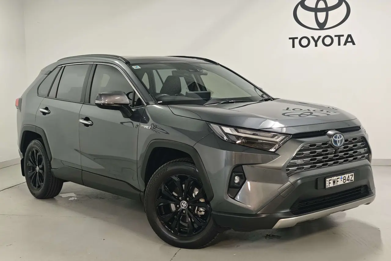 2024 Toyota RAV4 Gallery Image 1