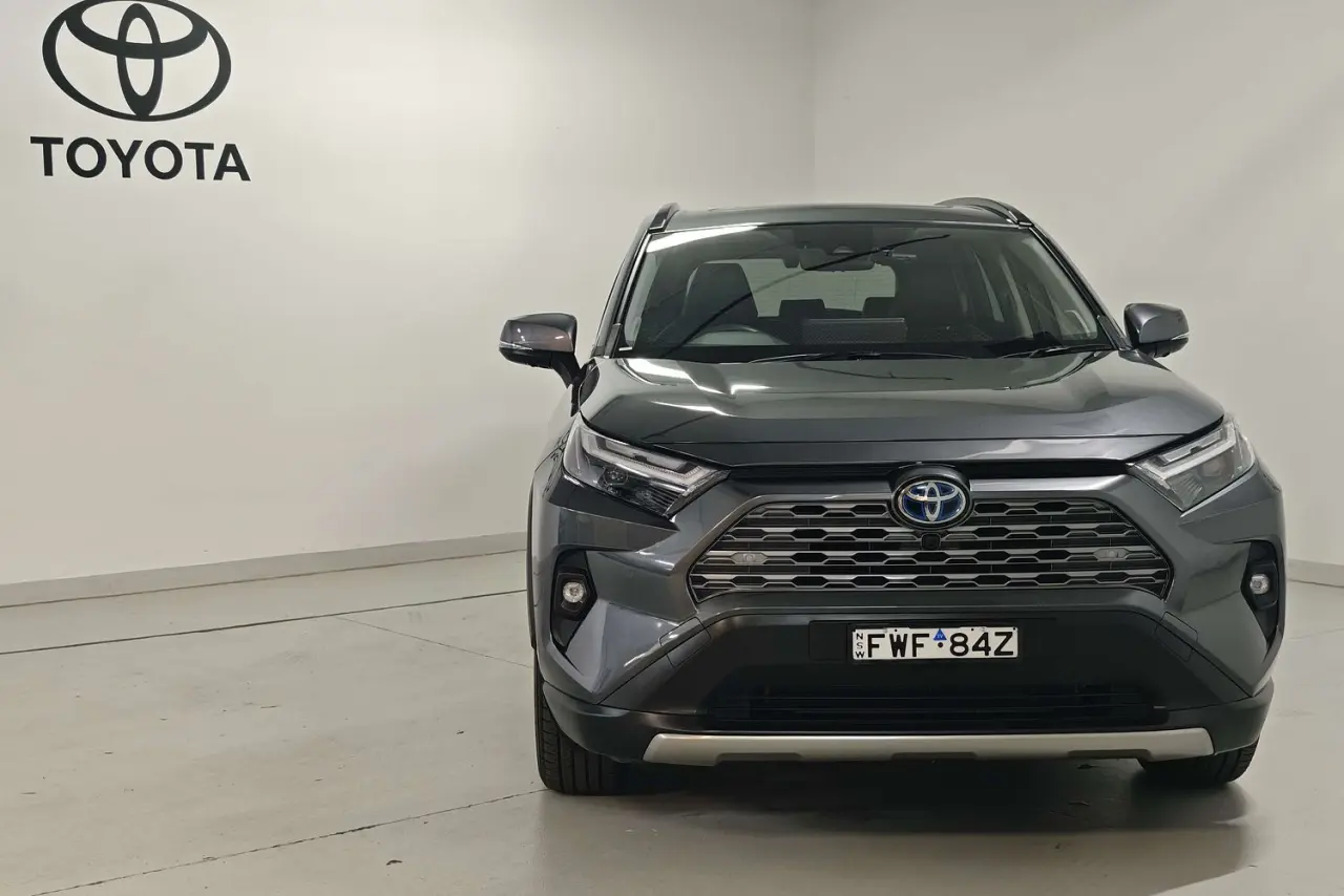 2024 Toyota RAV4 Gallery Image 2