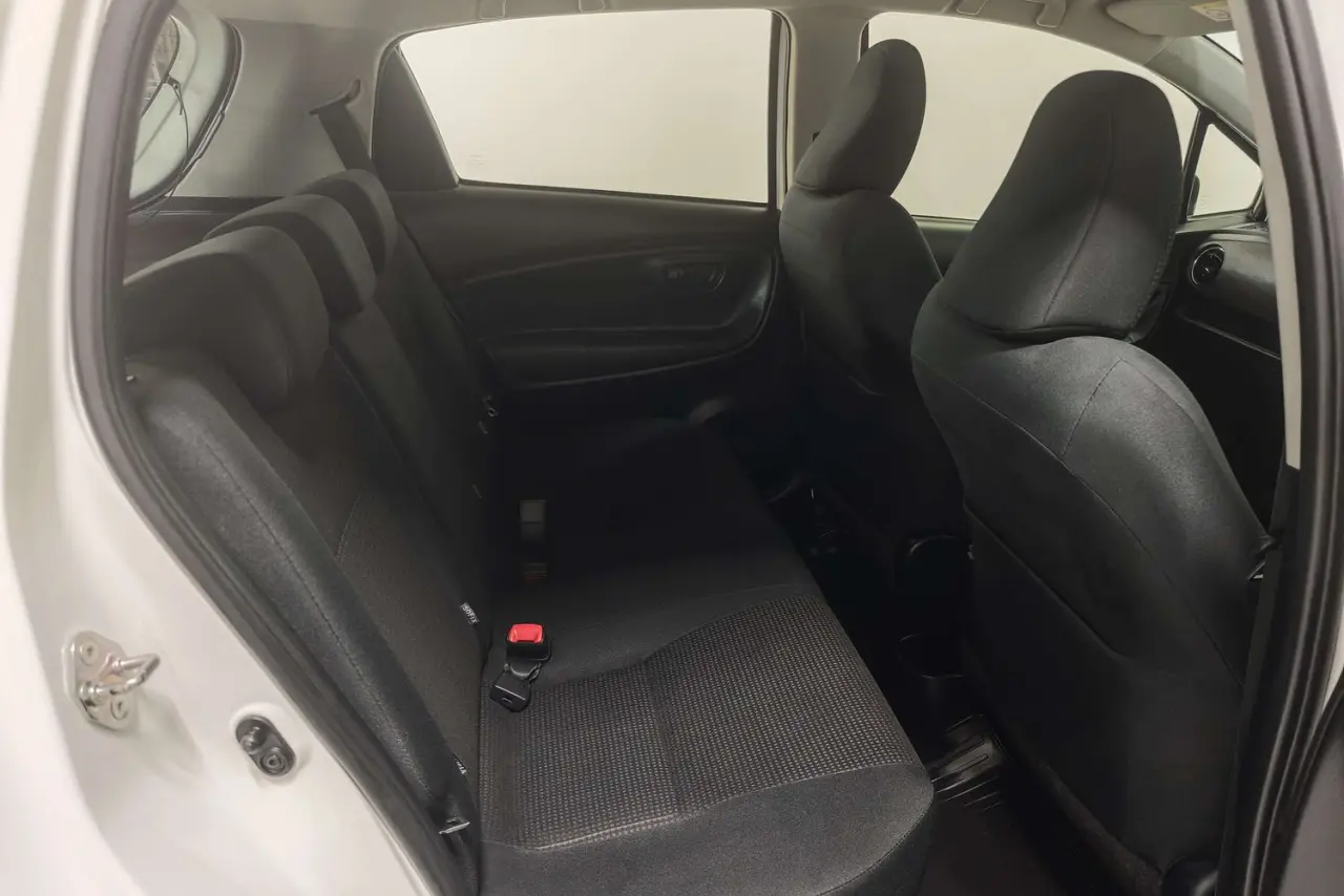 2019 Toyota Yaris Gallery Image 11