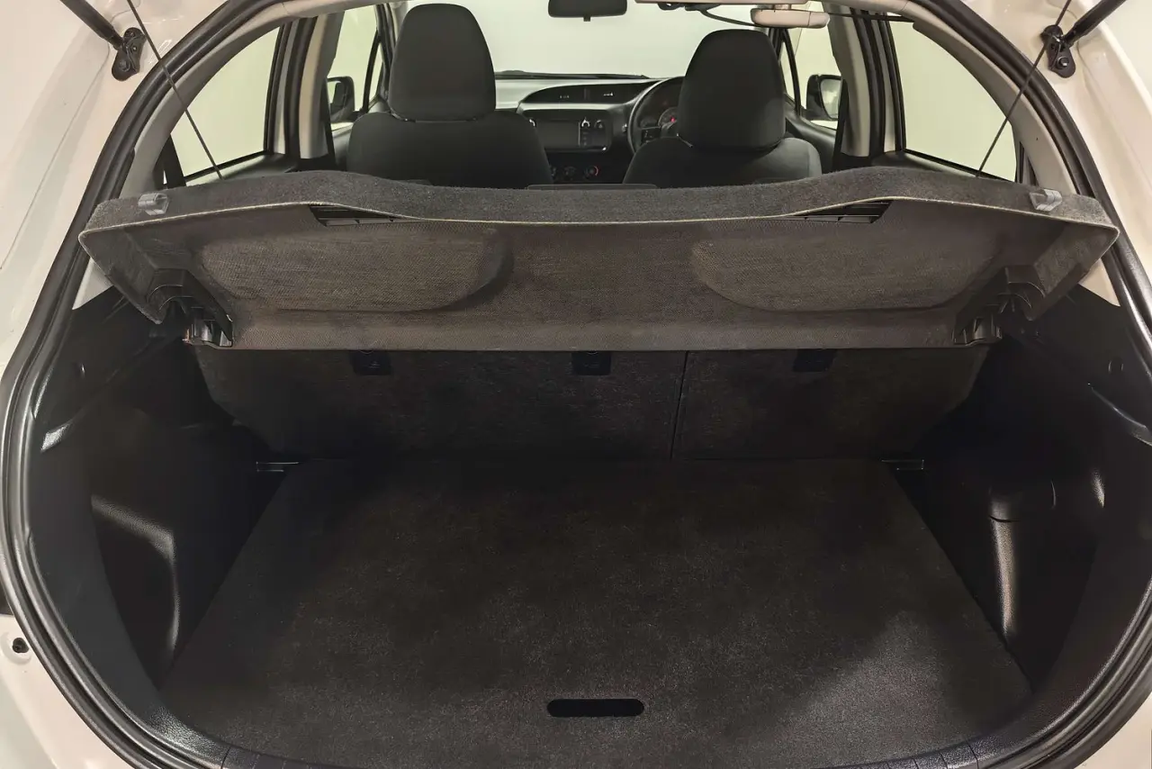 2019 Toyota Yaris Gallery Image 12