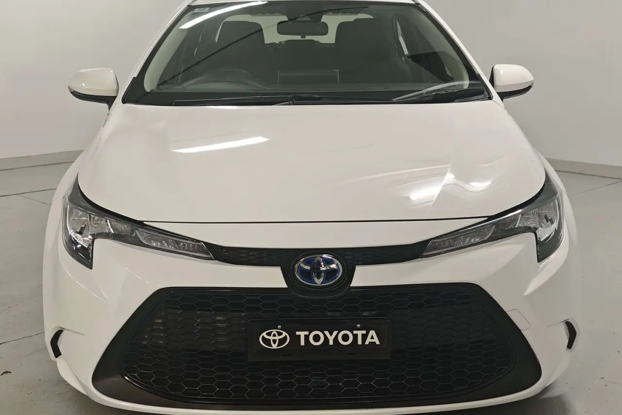 2020 Toyota Corolla Gallery Image 3