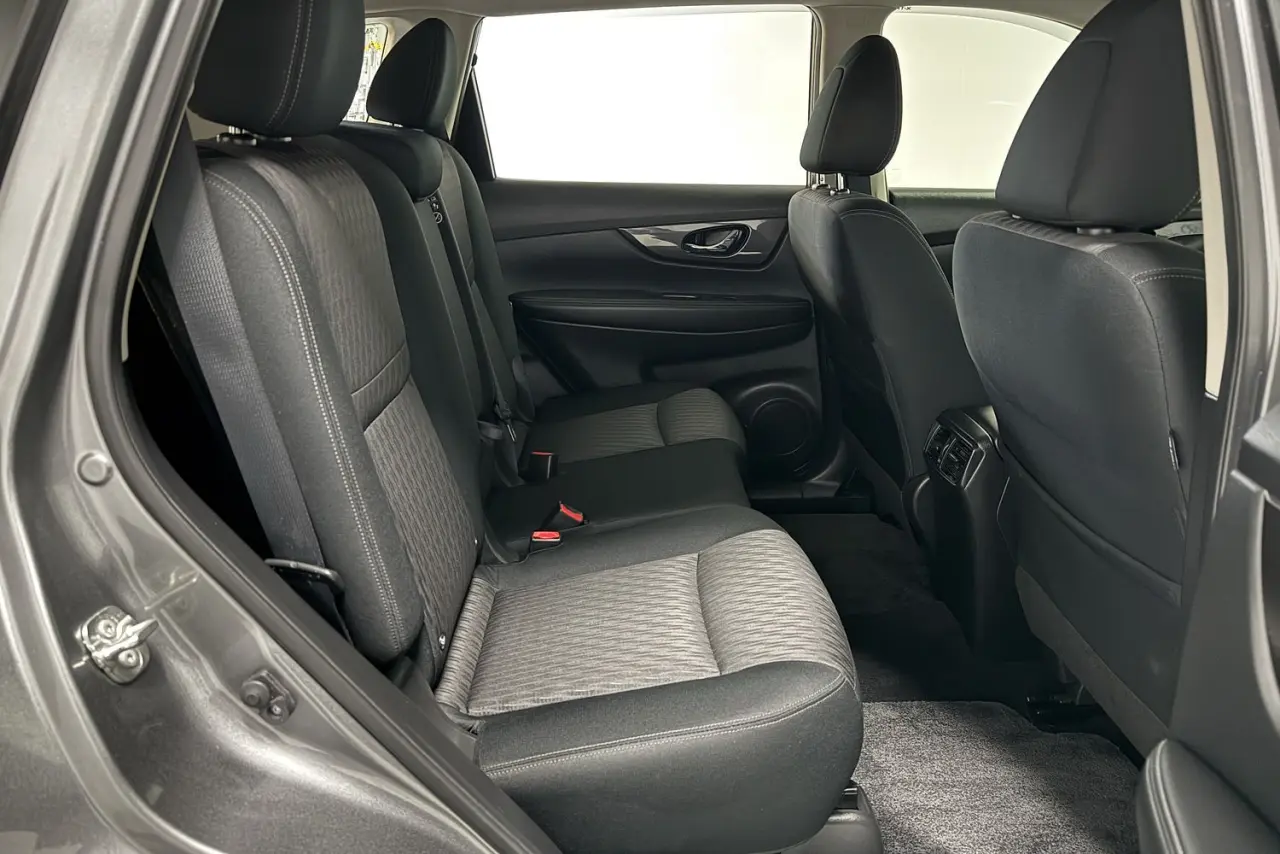 2019 Nissan X-TRAIL Gallery Image 10