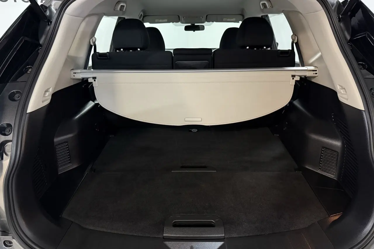 2019 Nissan X-TRAIL Gallery Image 11