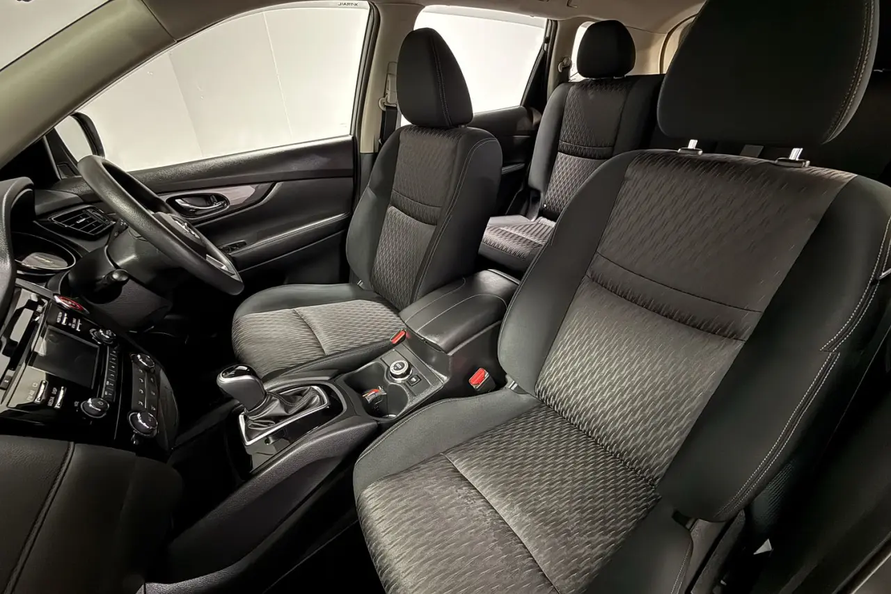 2019 Nissan X-TRAIL Gallery Image 14