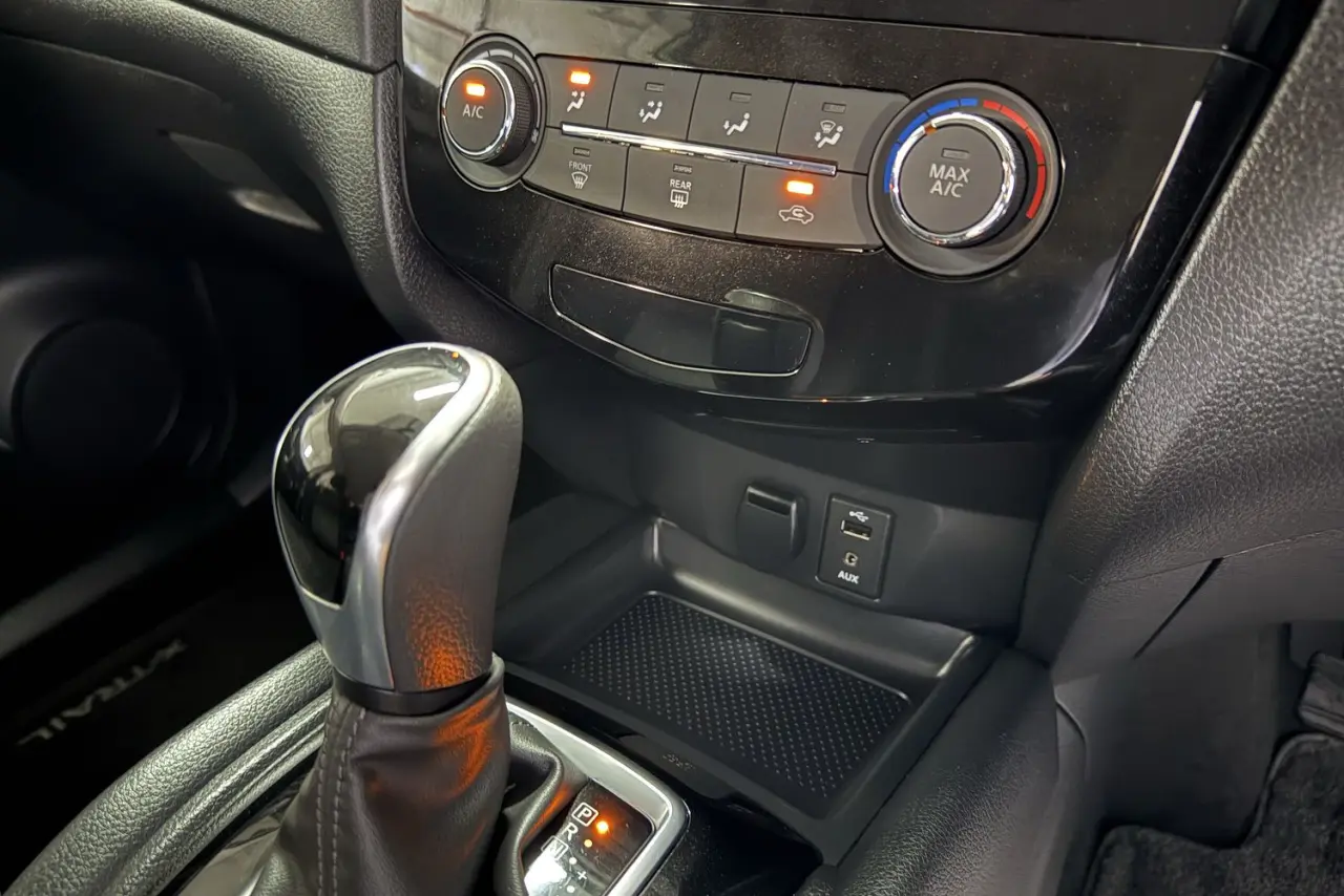 2019 Nissan X-TRAIL Gallery Image 19