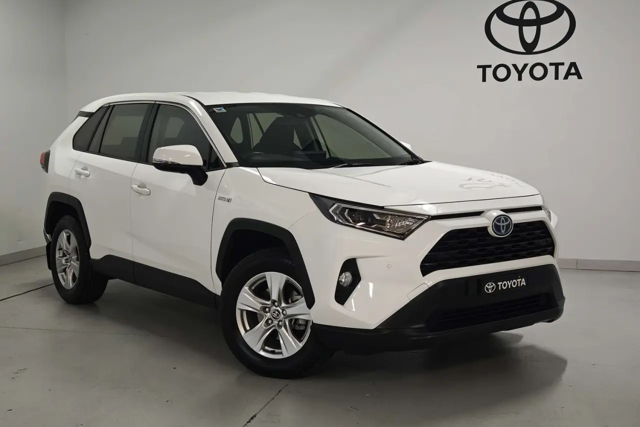2021 Toyota RAV4 Gallery Image 1