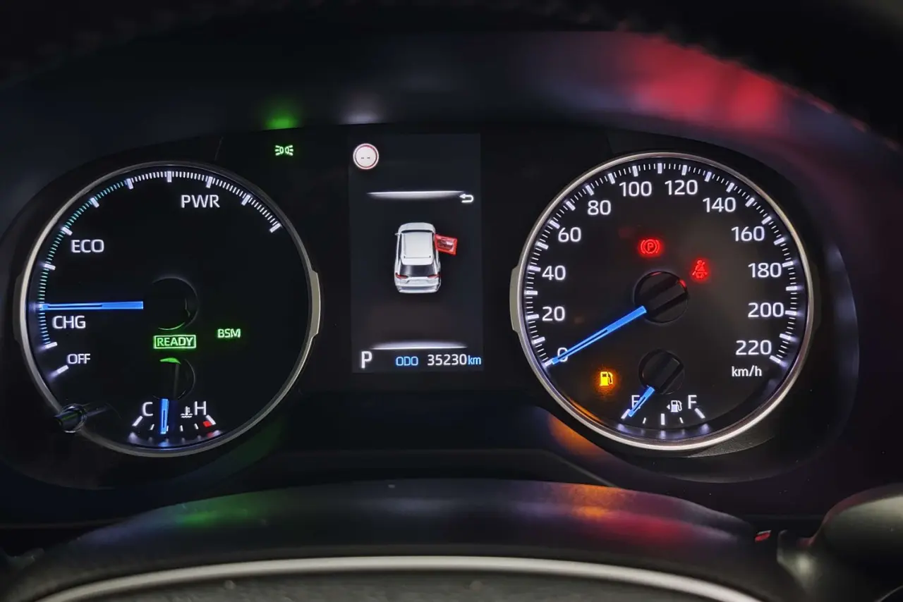 2021 Toyota RAV4 Gallery Image 17