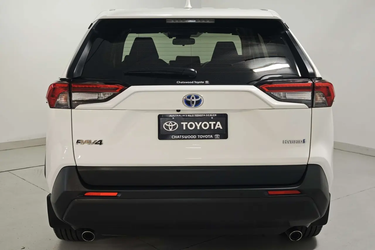 2021 Toyota RAV4 Gallery Image 8