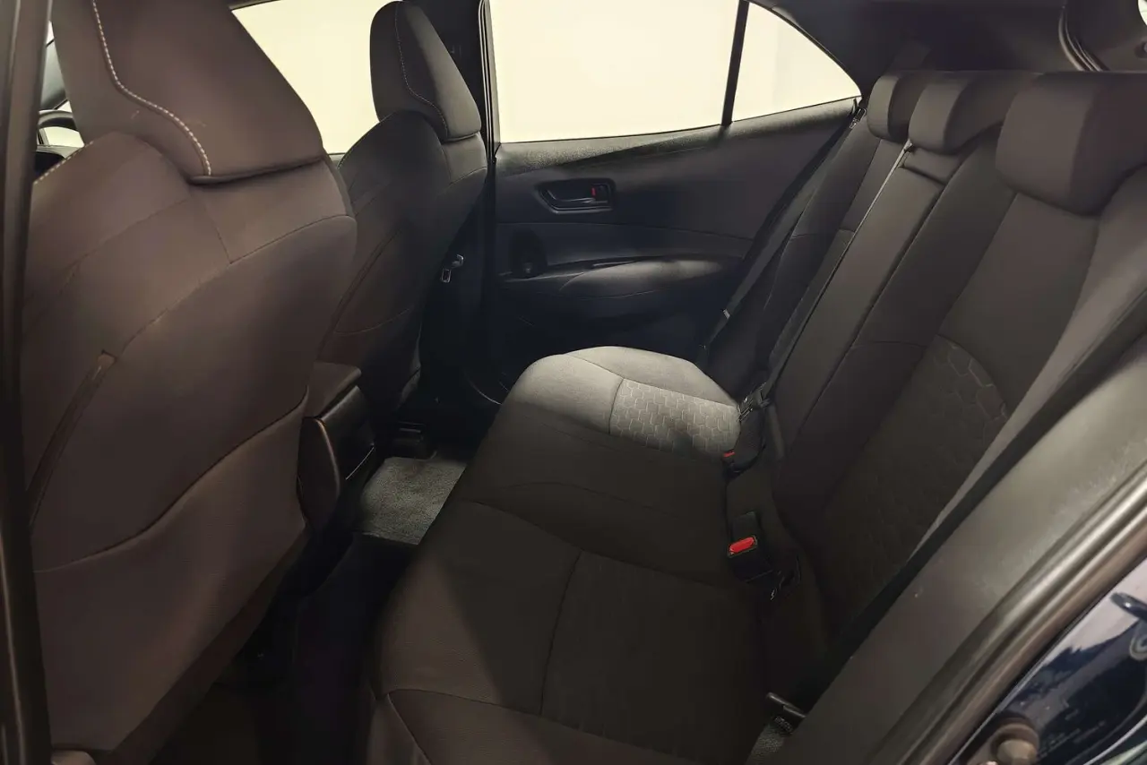 2018 Toyota Corolla Gallery Image 13