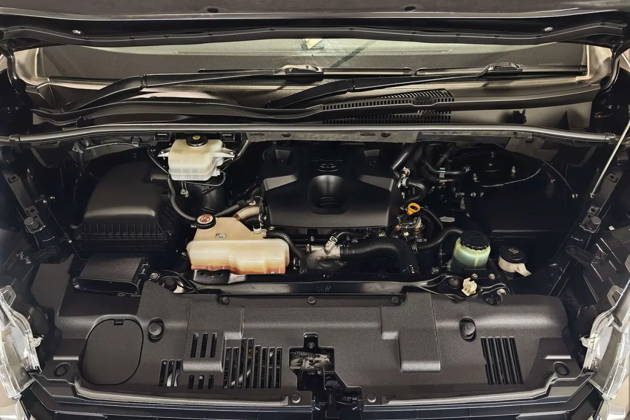 2020 Toyota Granvia Gallery Image 25