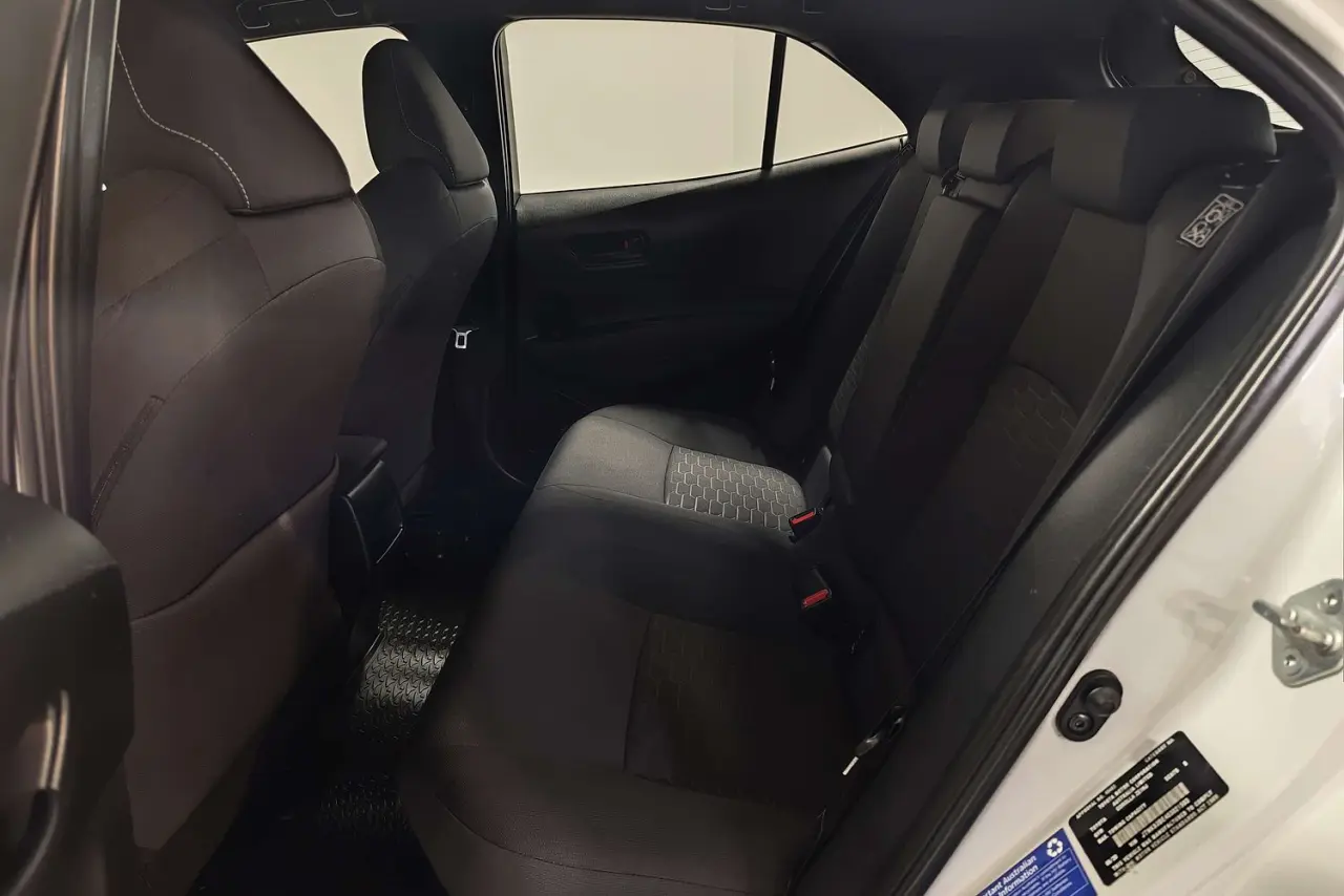 2020 Toyota Corolla Gallery Image 13