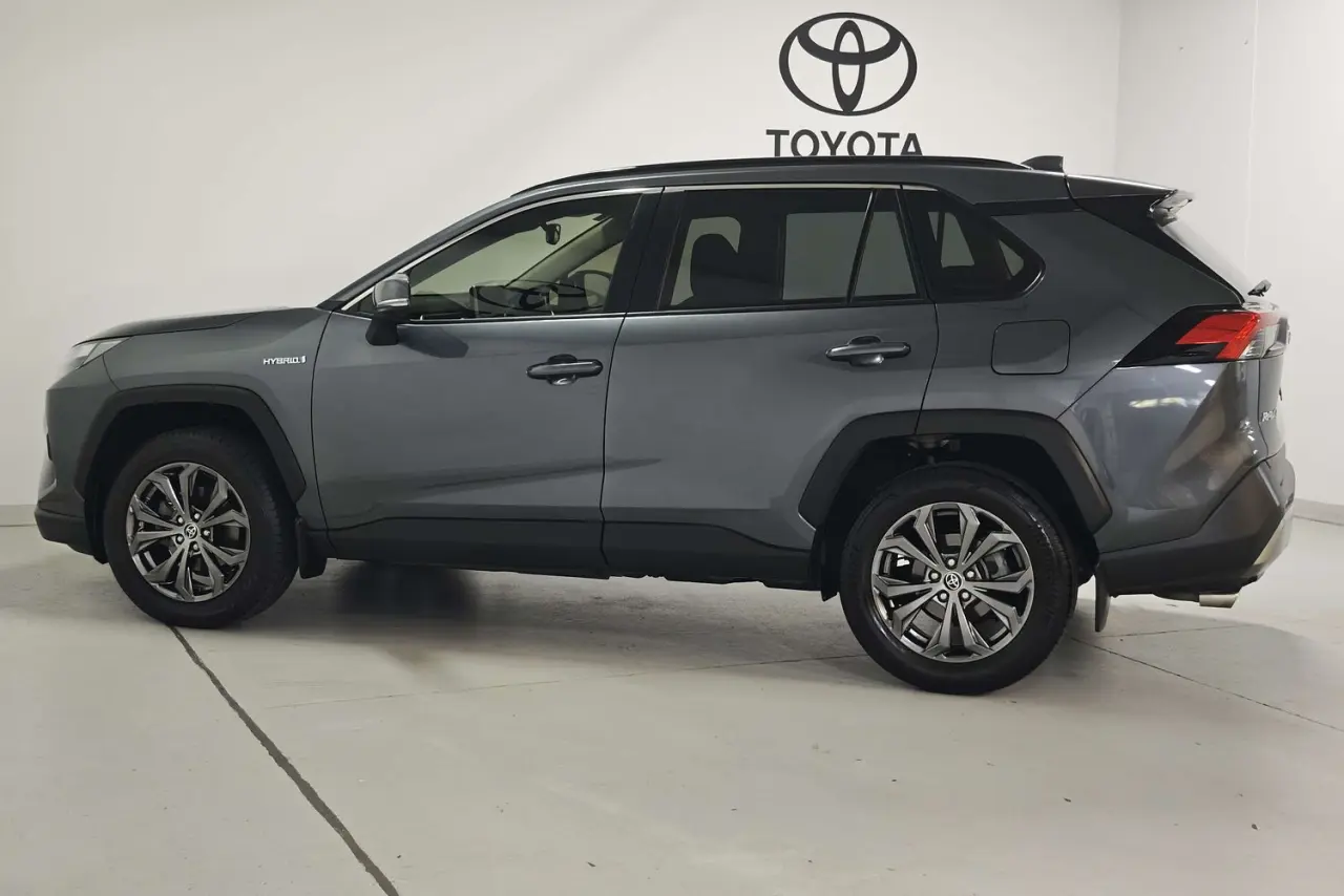 2024 Toyota RAV4 Gallery Image 9