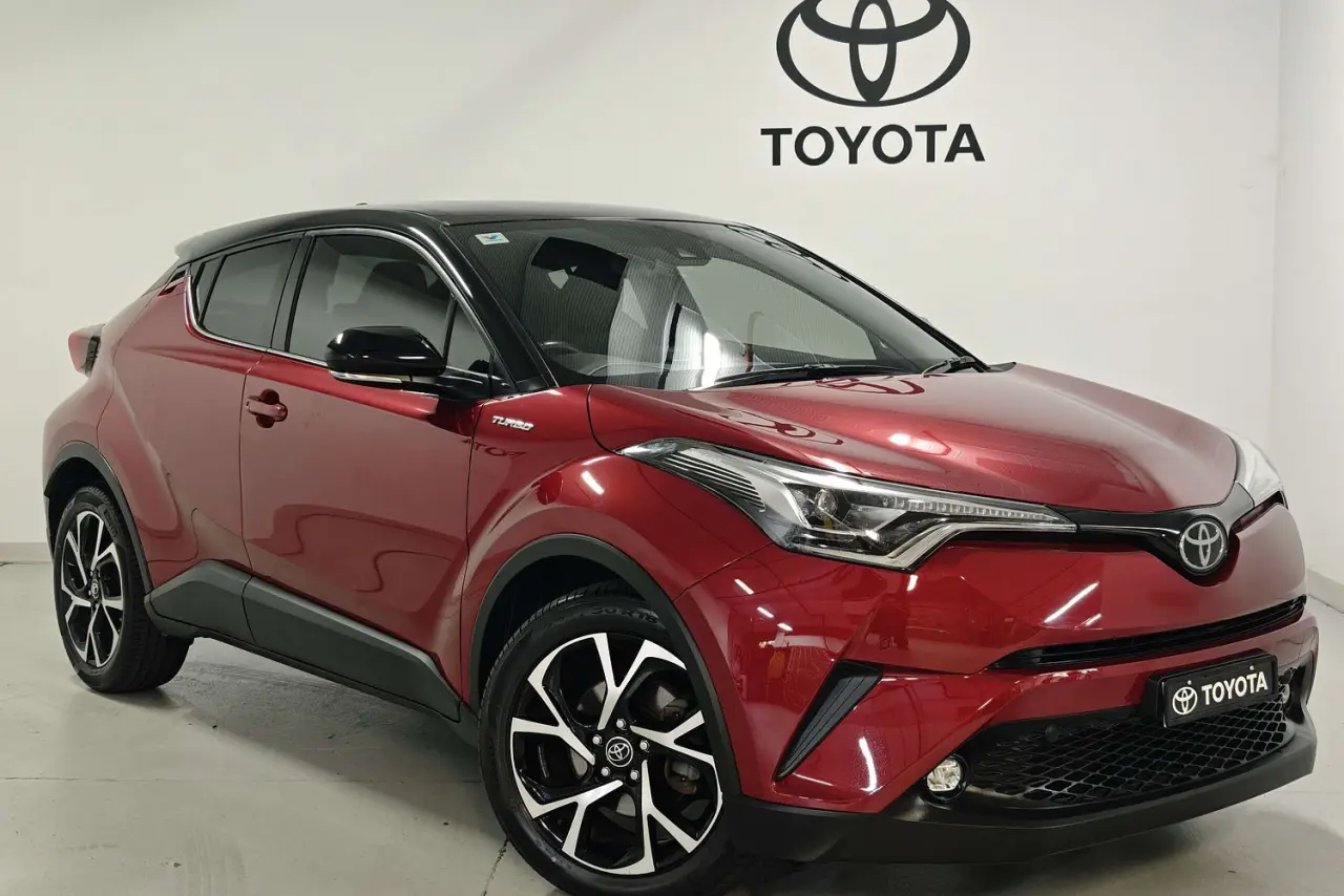 2018 Toyota C-HR Gallery Image 1