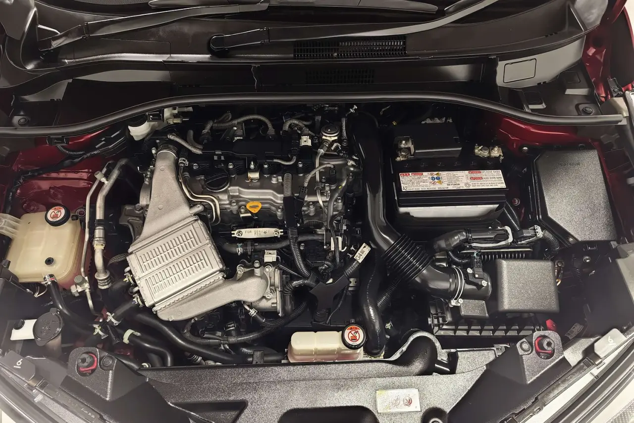 2018 Toyota C-HR Gallery Image 22