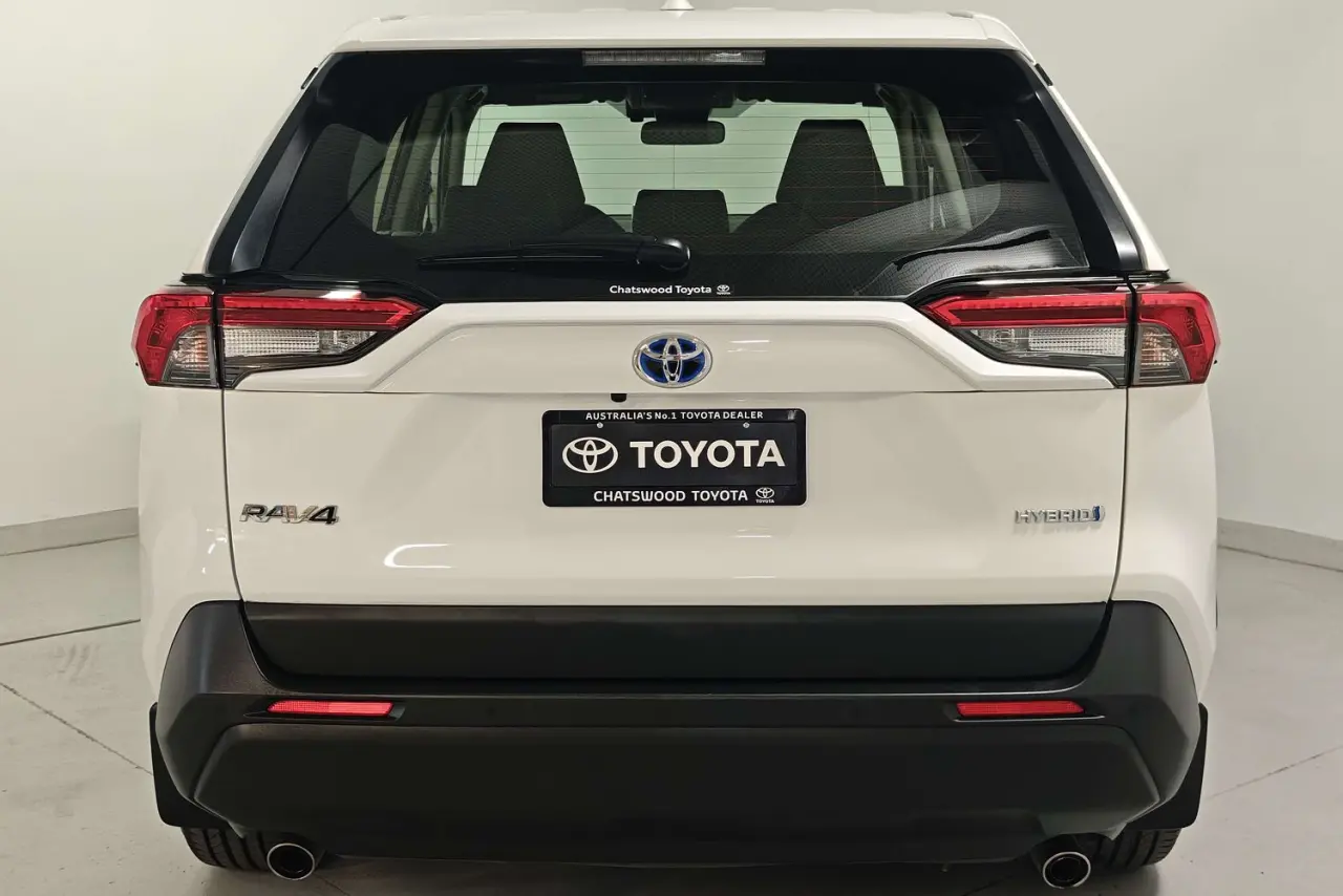 2021 Toyota RAV4 Gallery Image 8