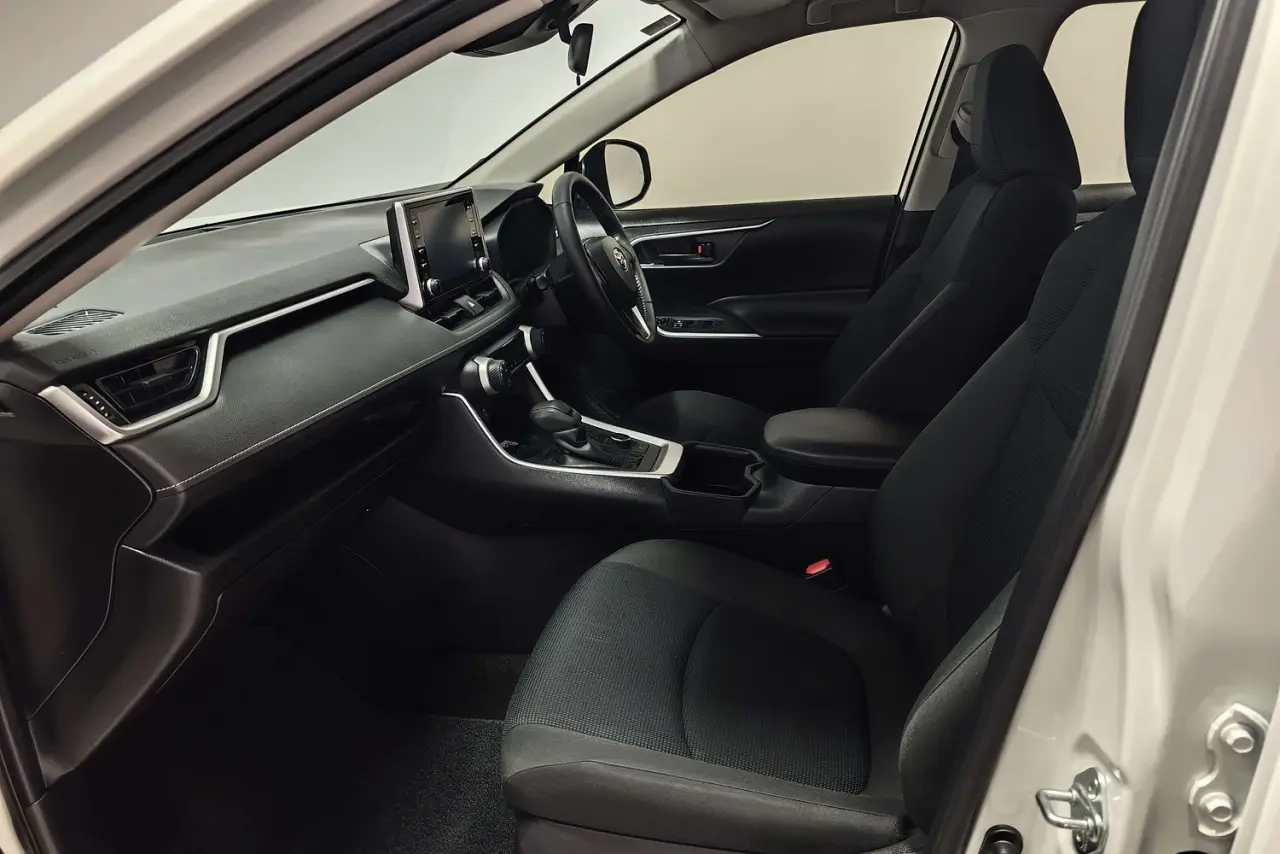 2022 Toyota RAV4 Gallery Image 14