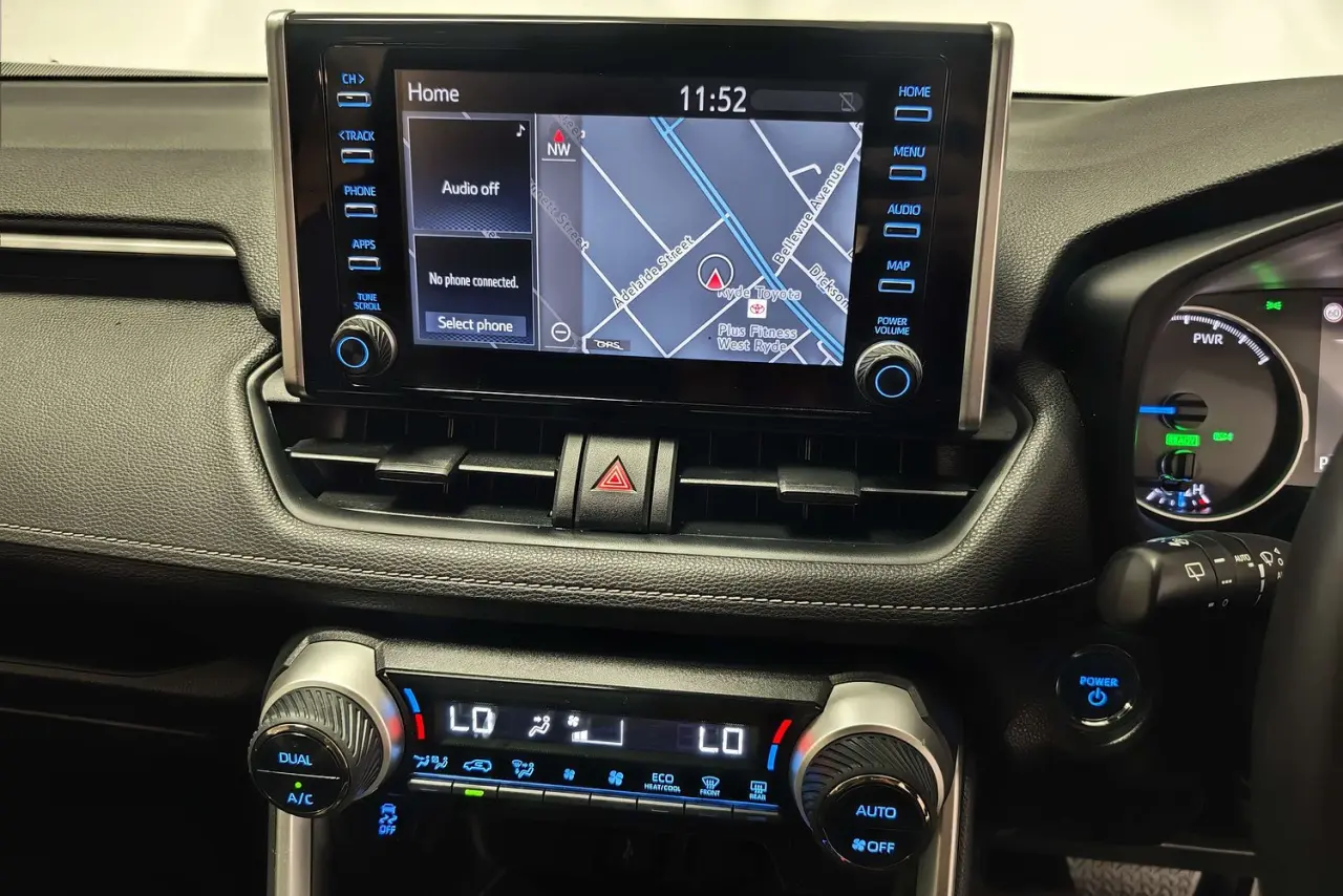 2022 Toyota RAV4 Gallery Image 18