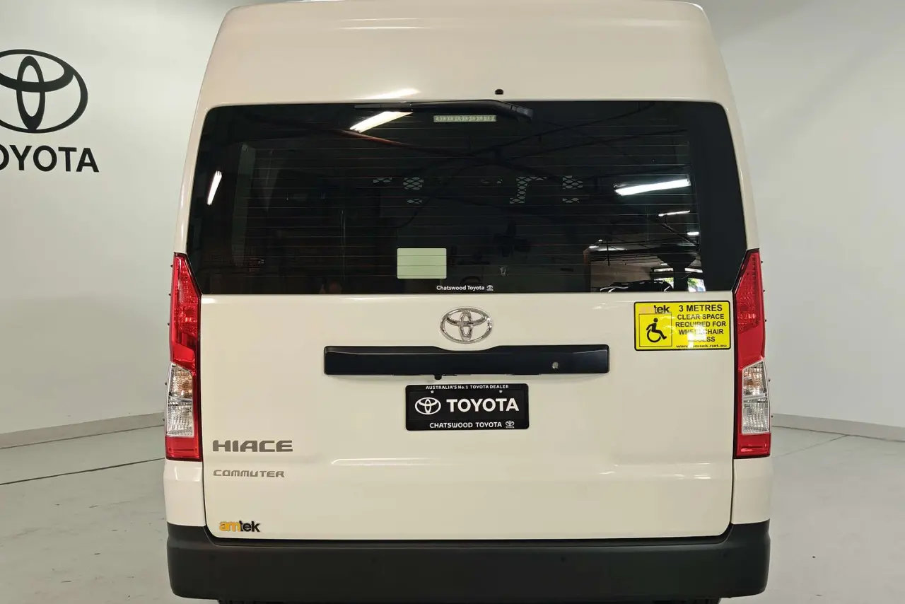 2024 Toyota Hiace Gallery Image 8
