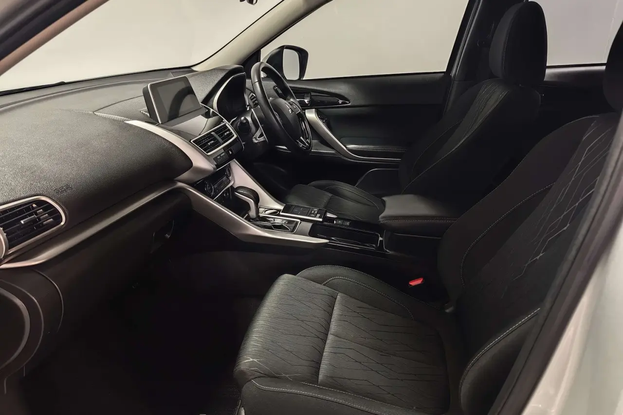 2020 Mitsubishi Eclipse Cross Gallery Image 14