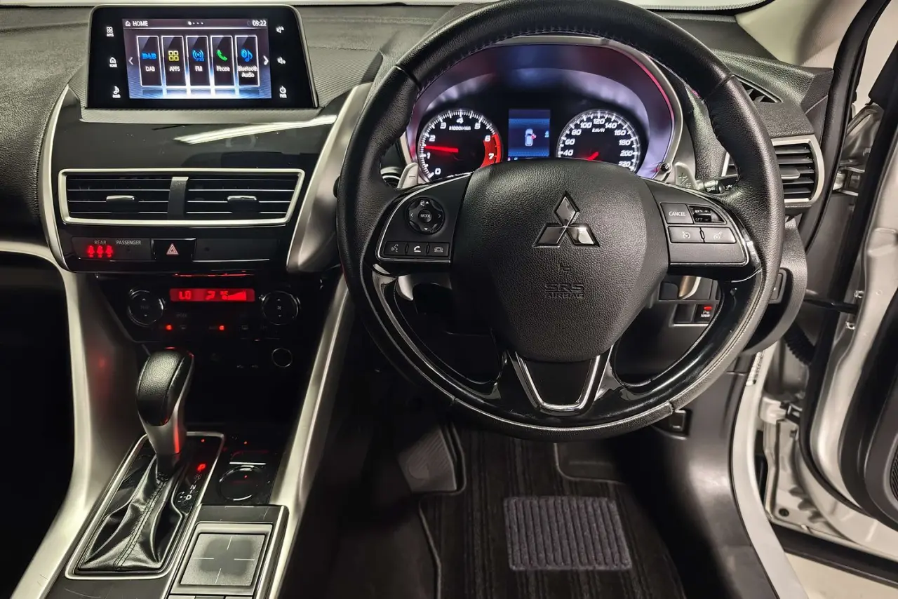 2020 Mitsubishi Eclipse Cross Gallery Image 16